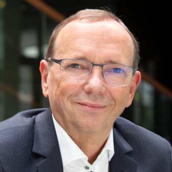Klinikleiter Dr. med Josef Zech Portrait von Dr. med Josef Zech